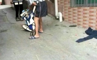 小孩打架视频 恶搞，小孩打架视频 恶搞图片